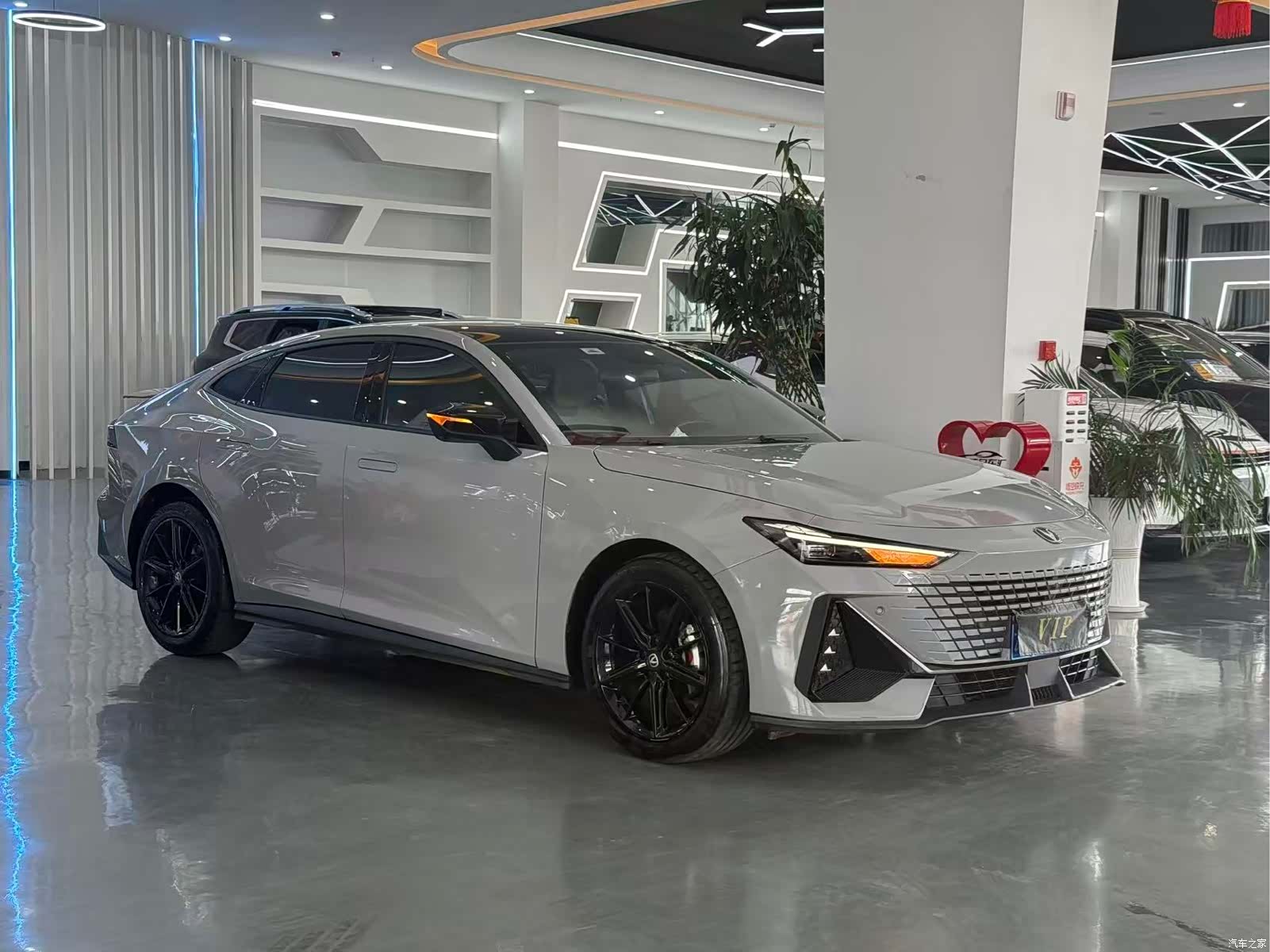 Changan UNI-V, 2023 3