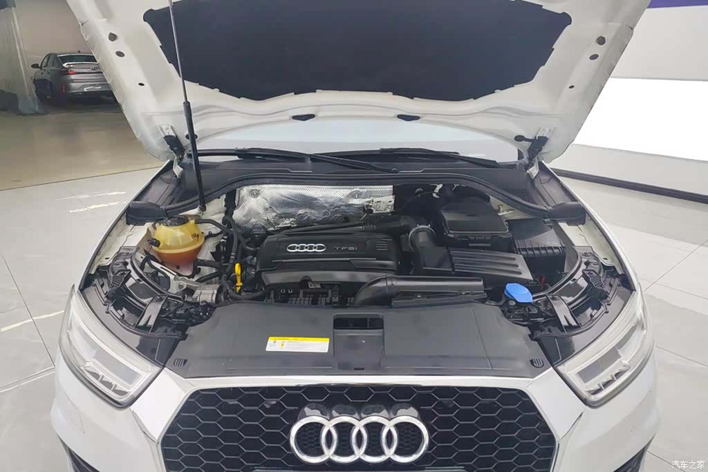 Audi Q3, 2018 10