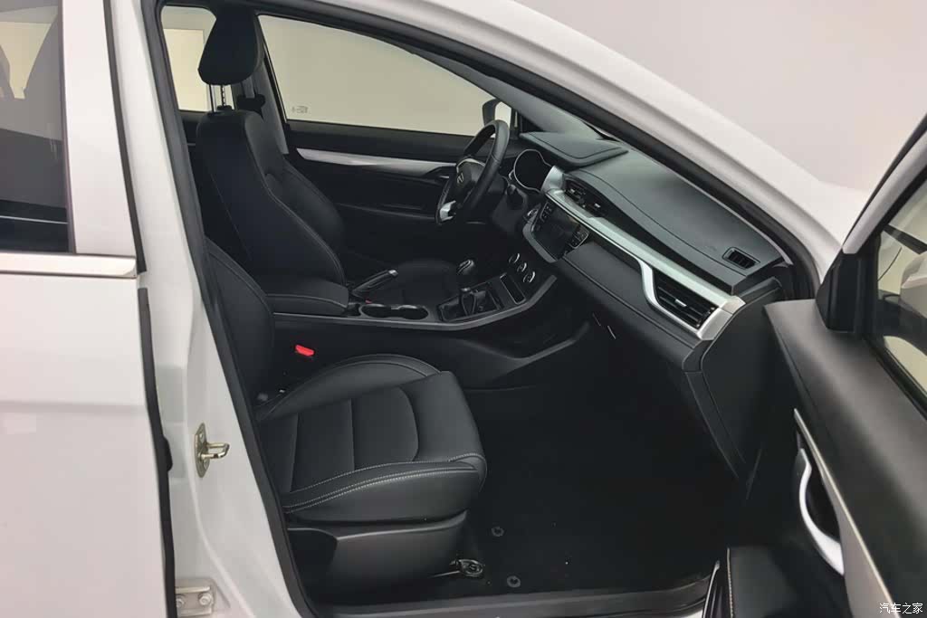 Geely Emgrand, 2020 8