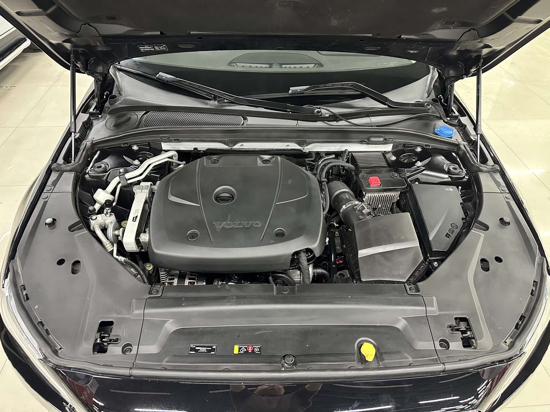 Volvo S90, 2019 9
