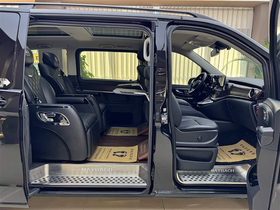 Mercedes-Benz V-class