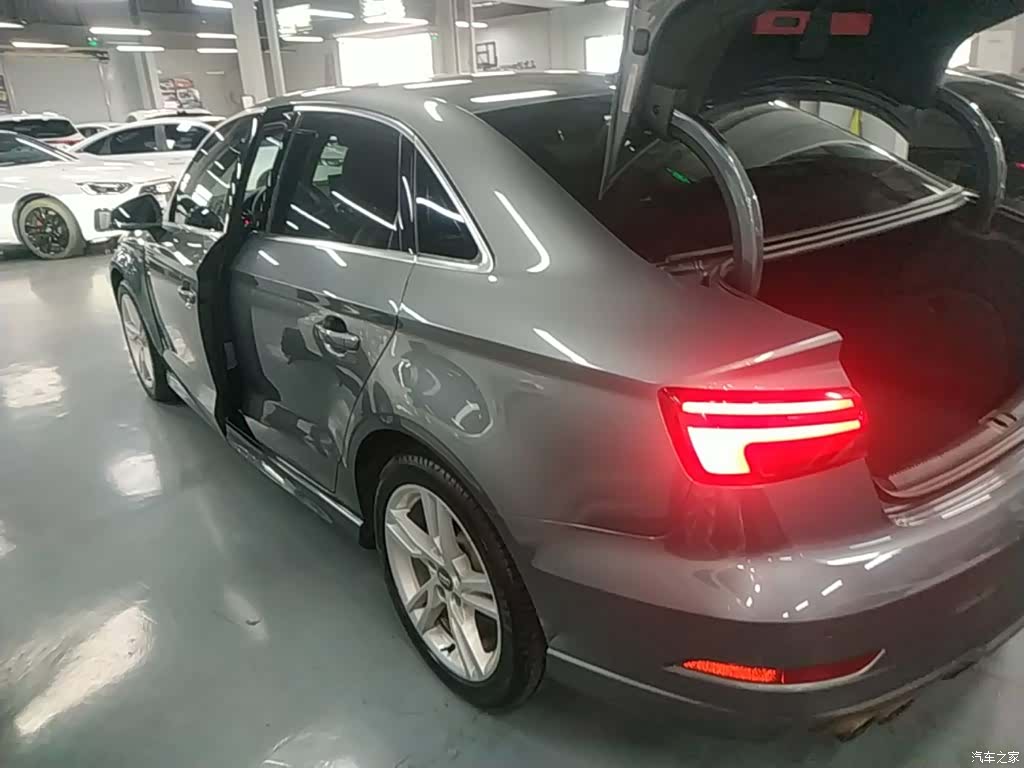 Audi A3, 2020 все фото