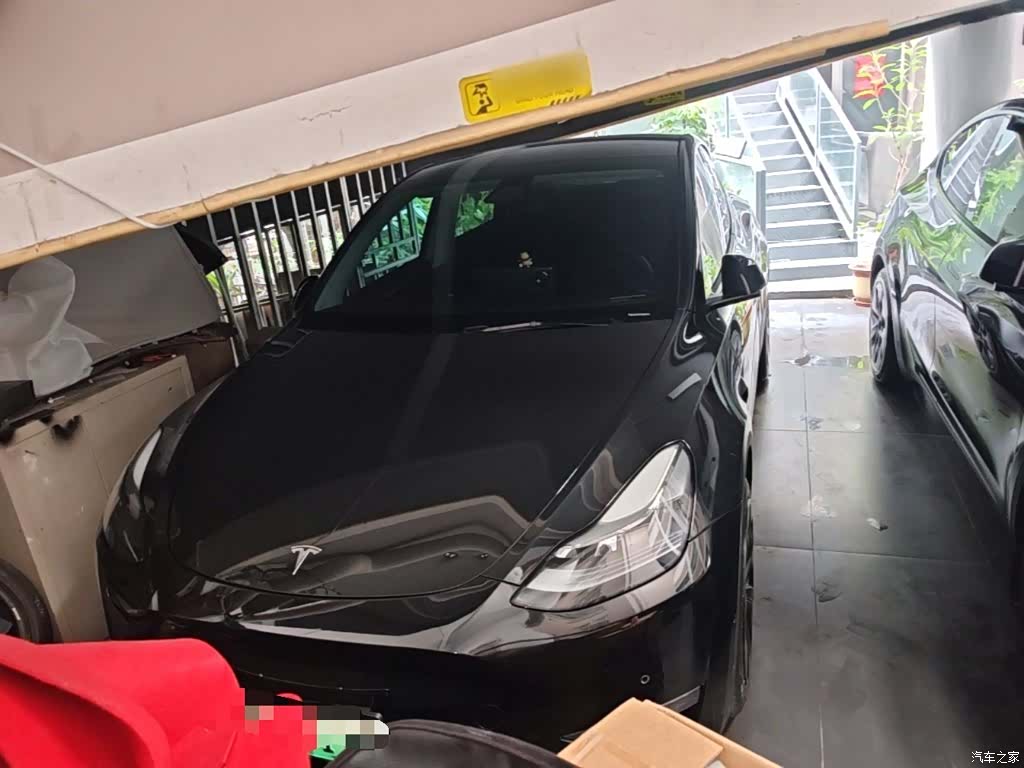 Tesla Model Y, 2021 3