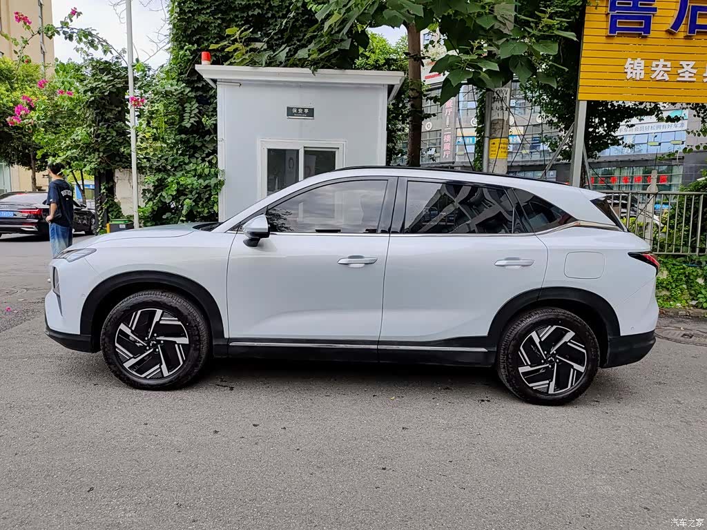 Wuling Starlight, 2025 3