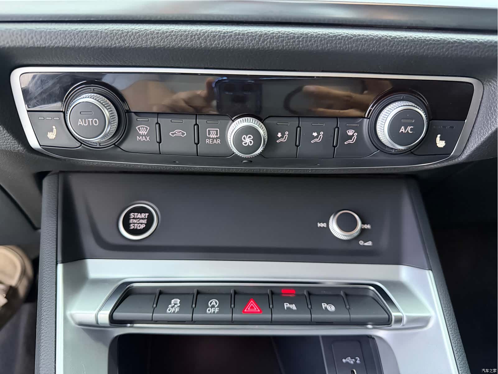 Audi Q3, 2022 10