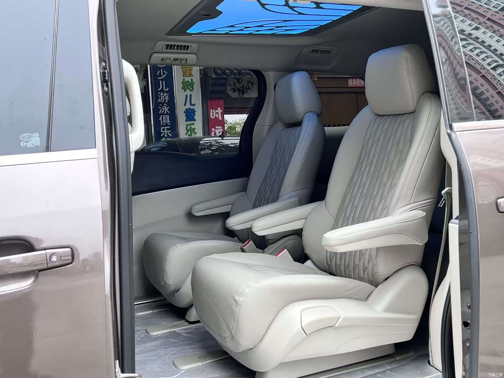 Buick GL8, 2022 все фото
