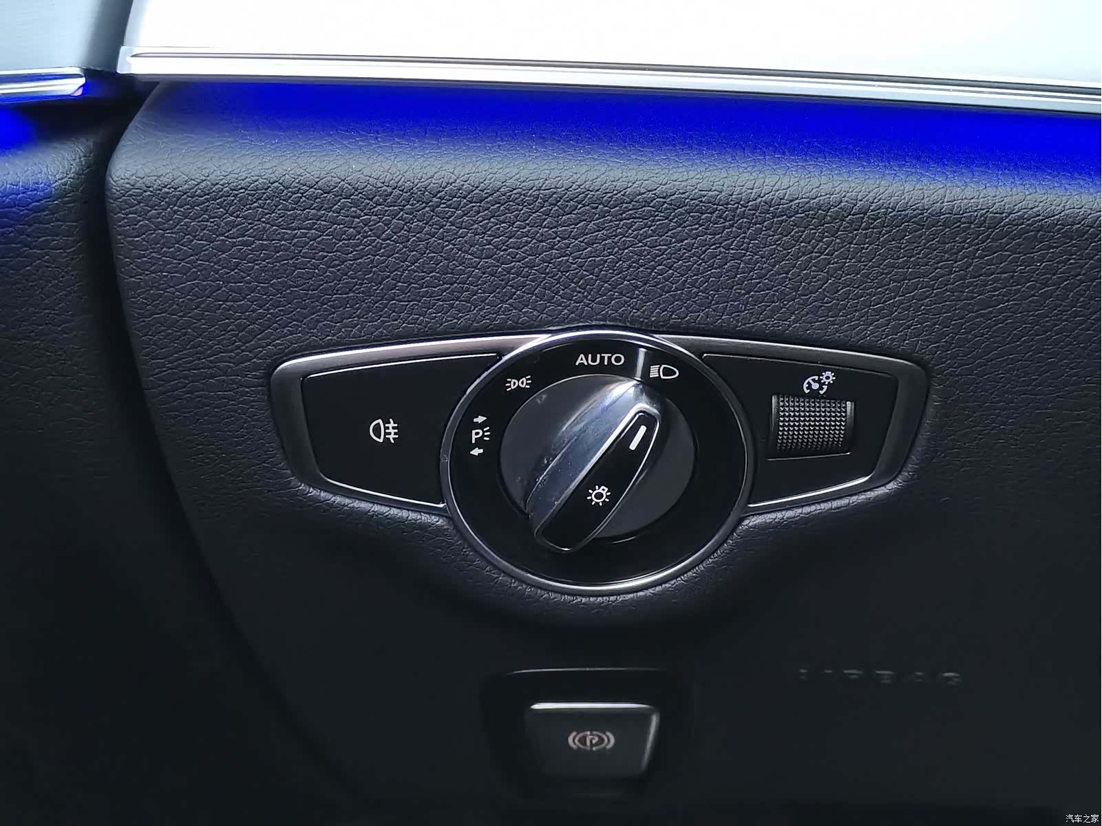 Mercedes-Benz E-Class, 2023 20