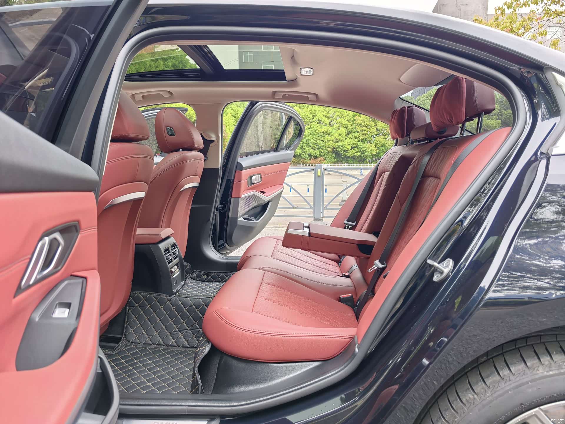 BMW i3, 2024 13