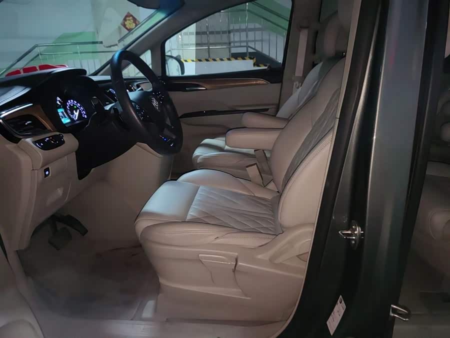 Buick GL8 2019, фото 8