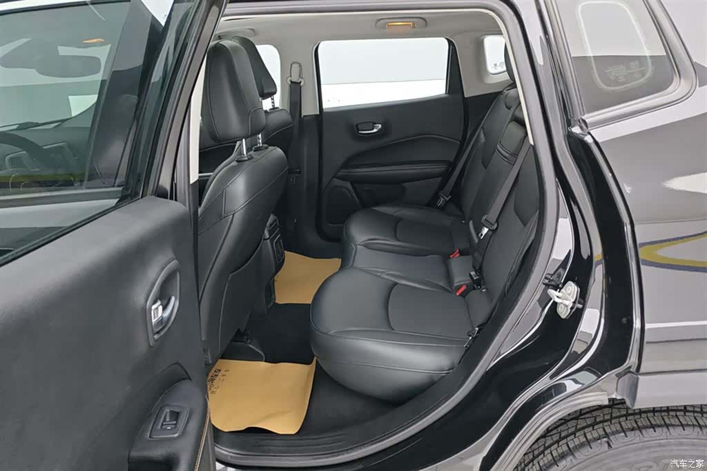Jeep Compass, 2020 11