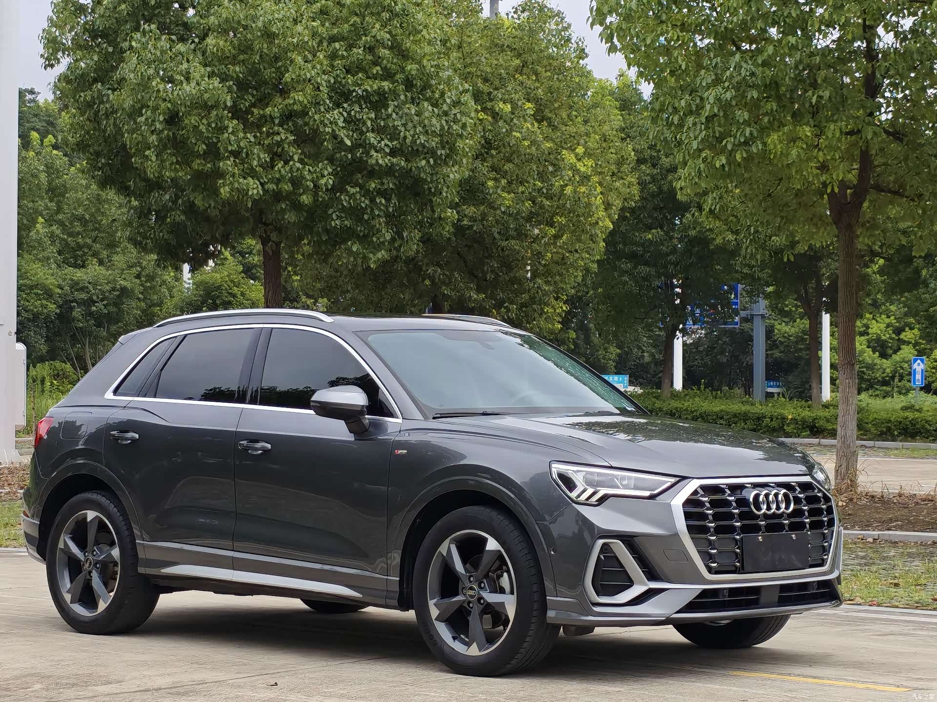 Audi Q3, 2022 4