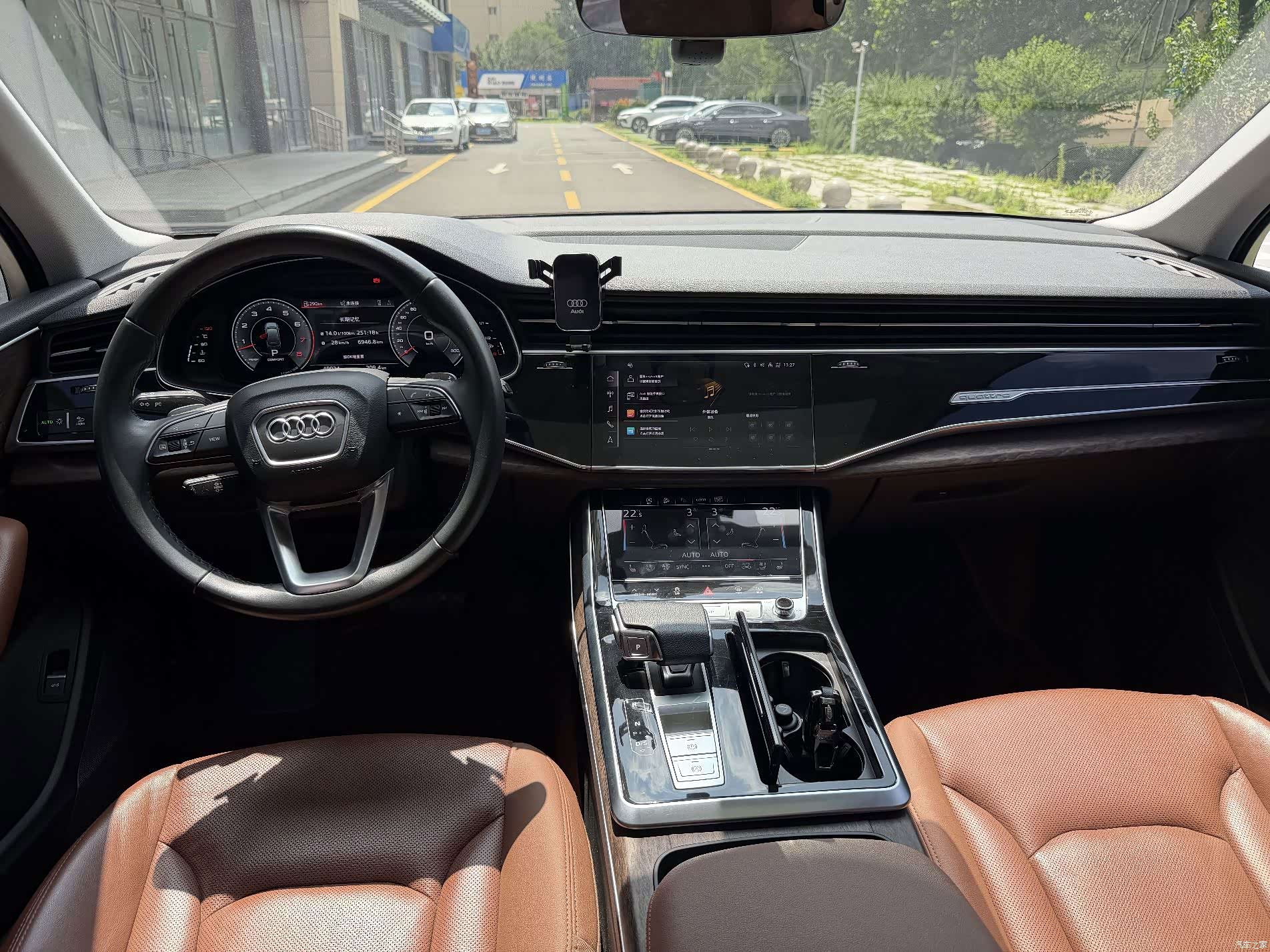 Audi Q7, 2021 8