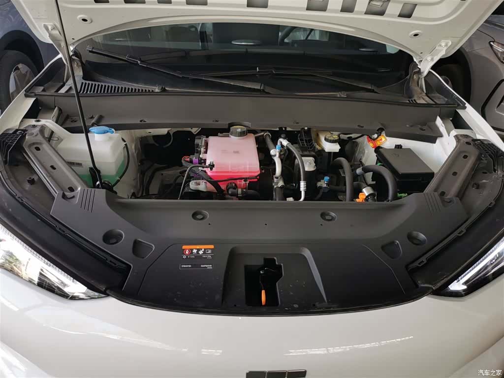 Geely Galaxy E5, 2026 20