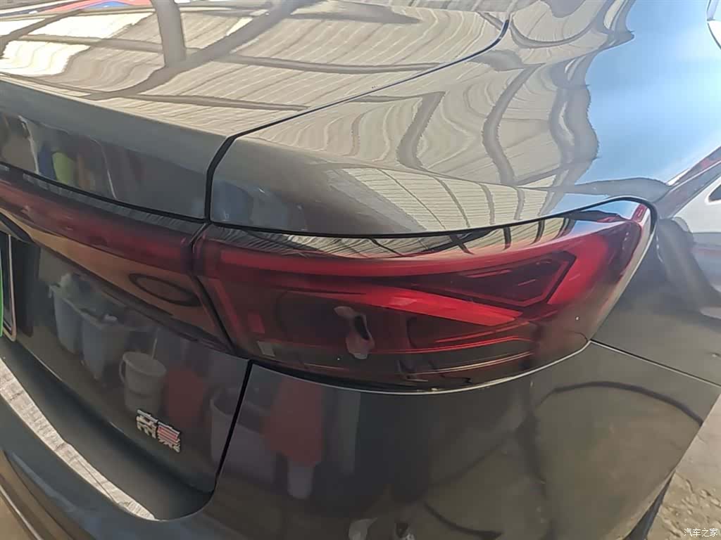 Geely Emgrand, 2023 8