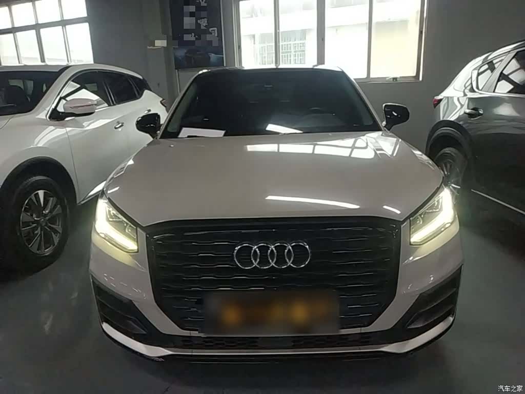 Audi Q2L, 2019 3