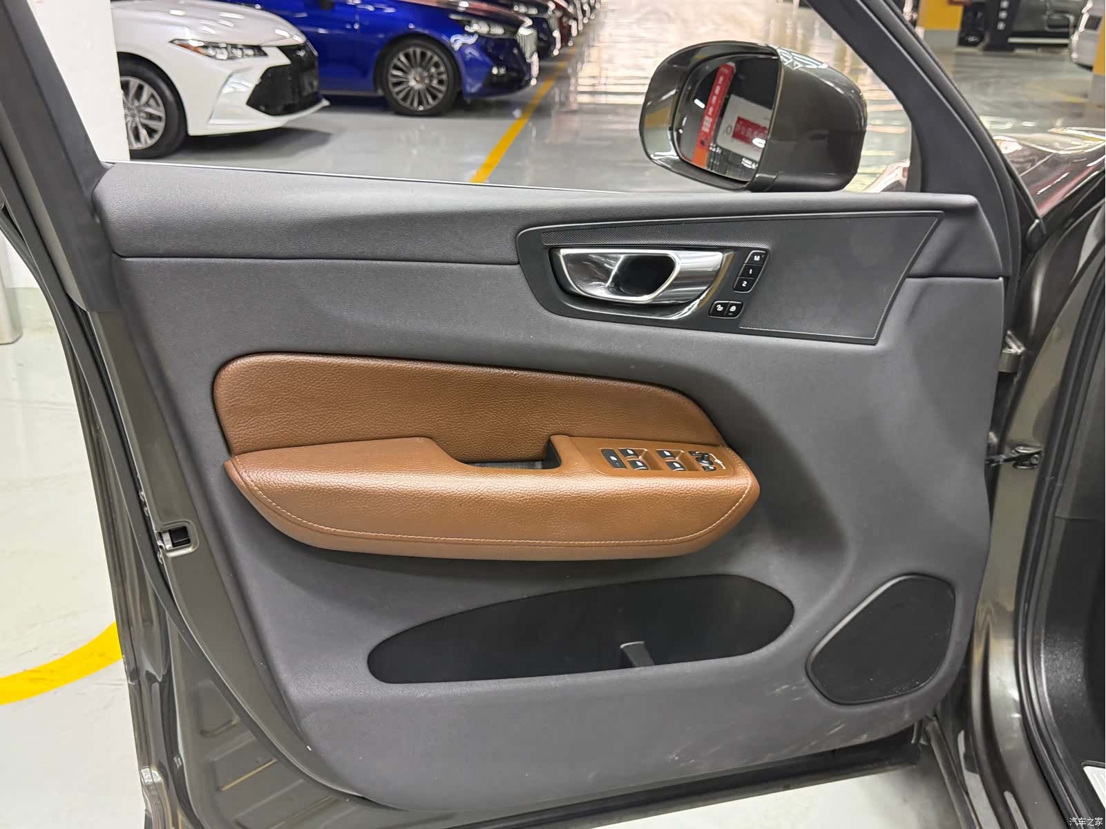 Volvo XC60, 2019 18