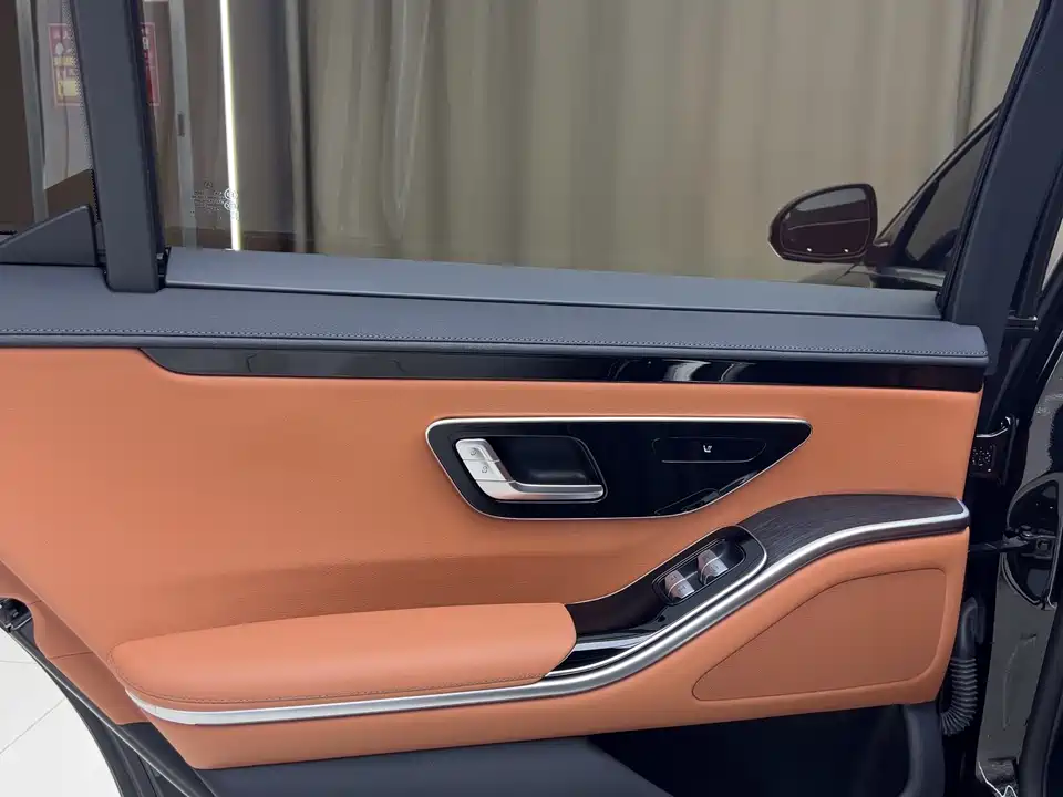 Mercedes-Benz S-class Mercedes-Benz S-class