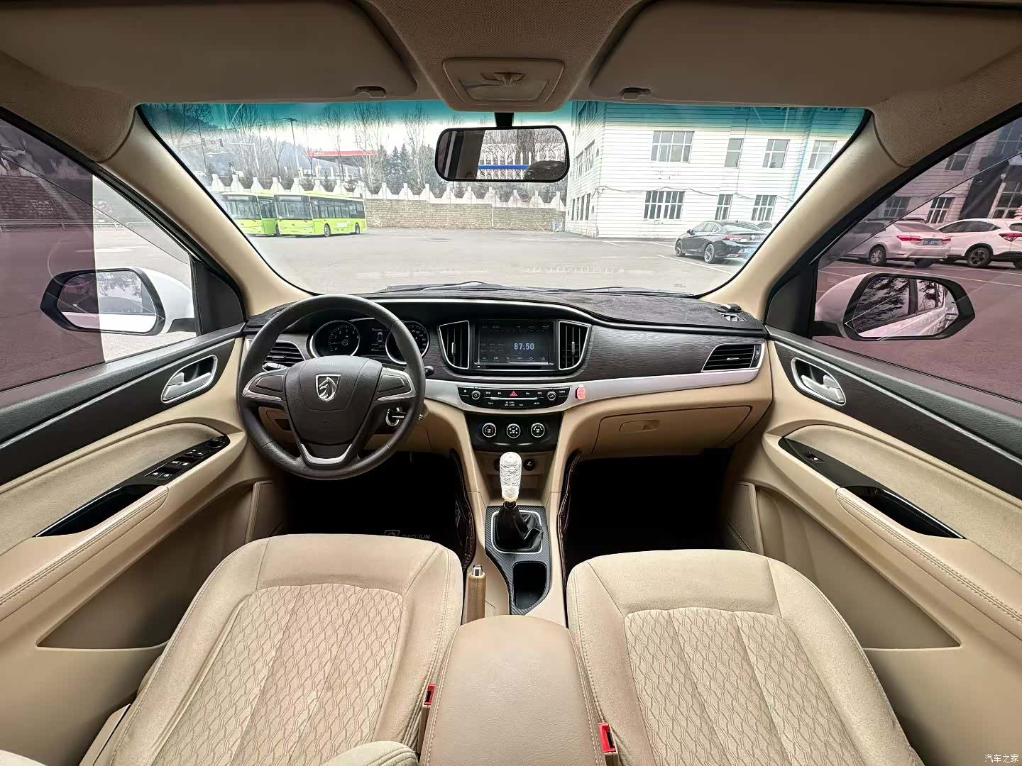 Wuling 730, 2017 4