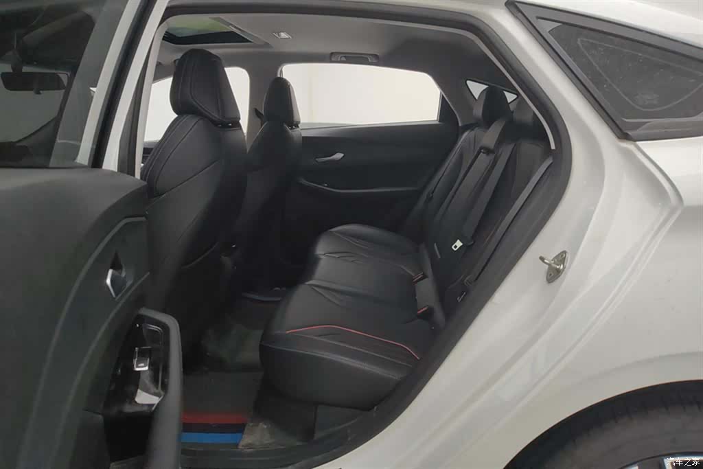 Geely Binray, 2024 11