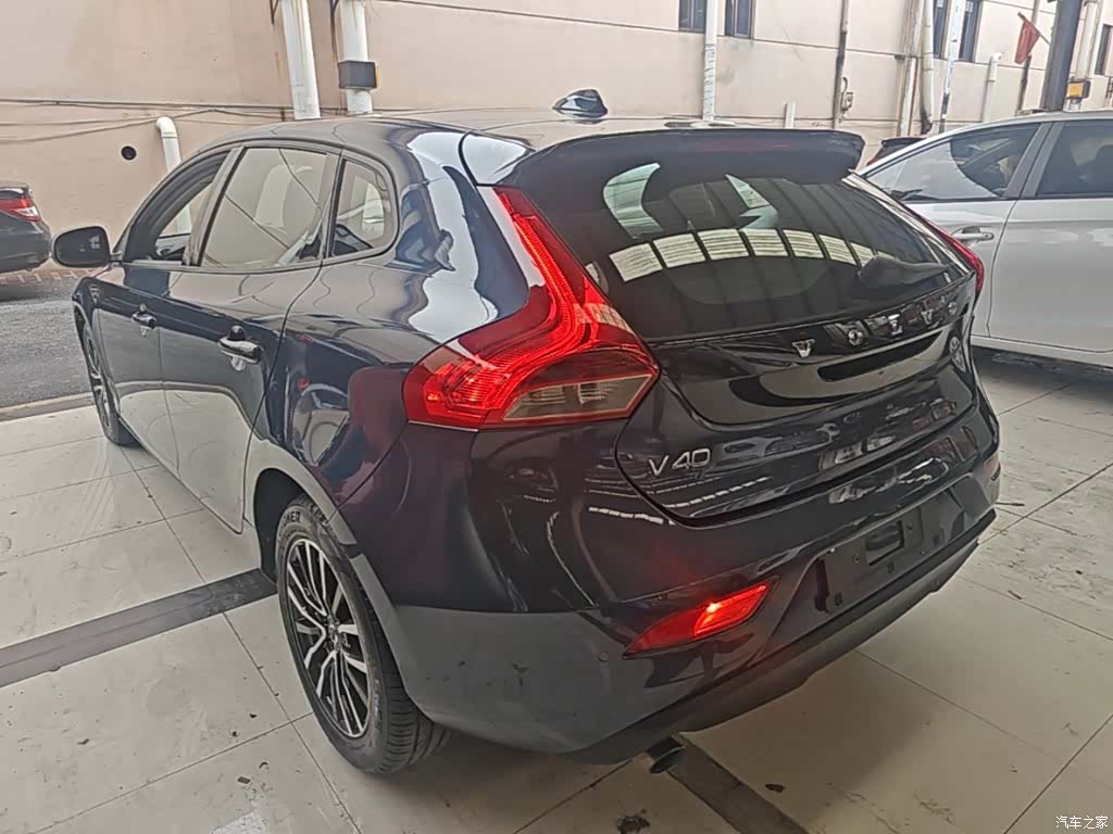 Volvo V40, 2017 все фото