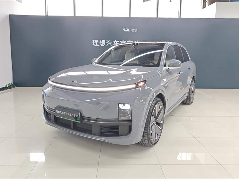Li Auto L8