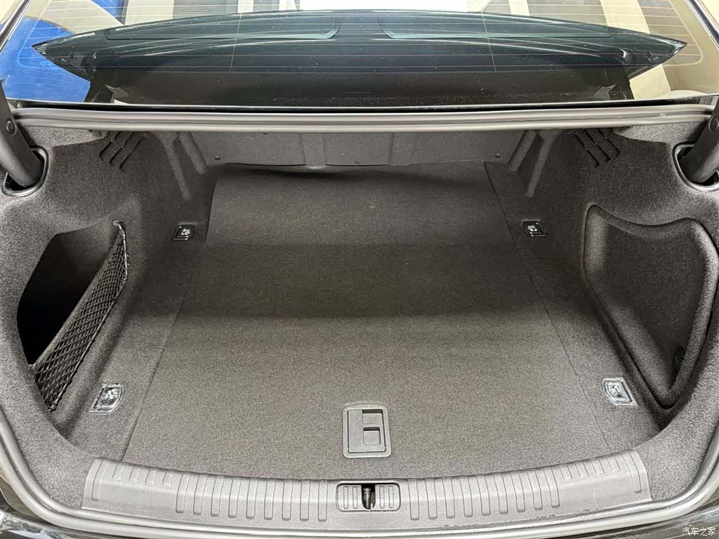Audi A6L, 2025 8