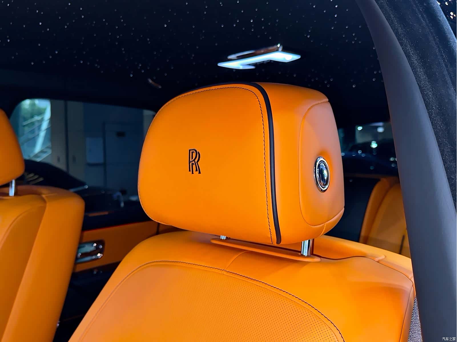 Rolls-Royce Cullinan, 2022 13