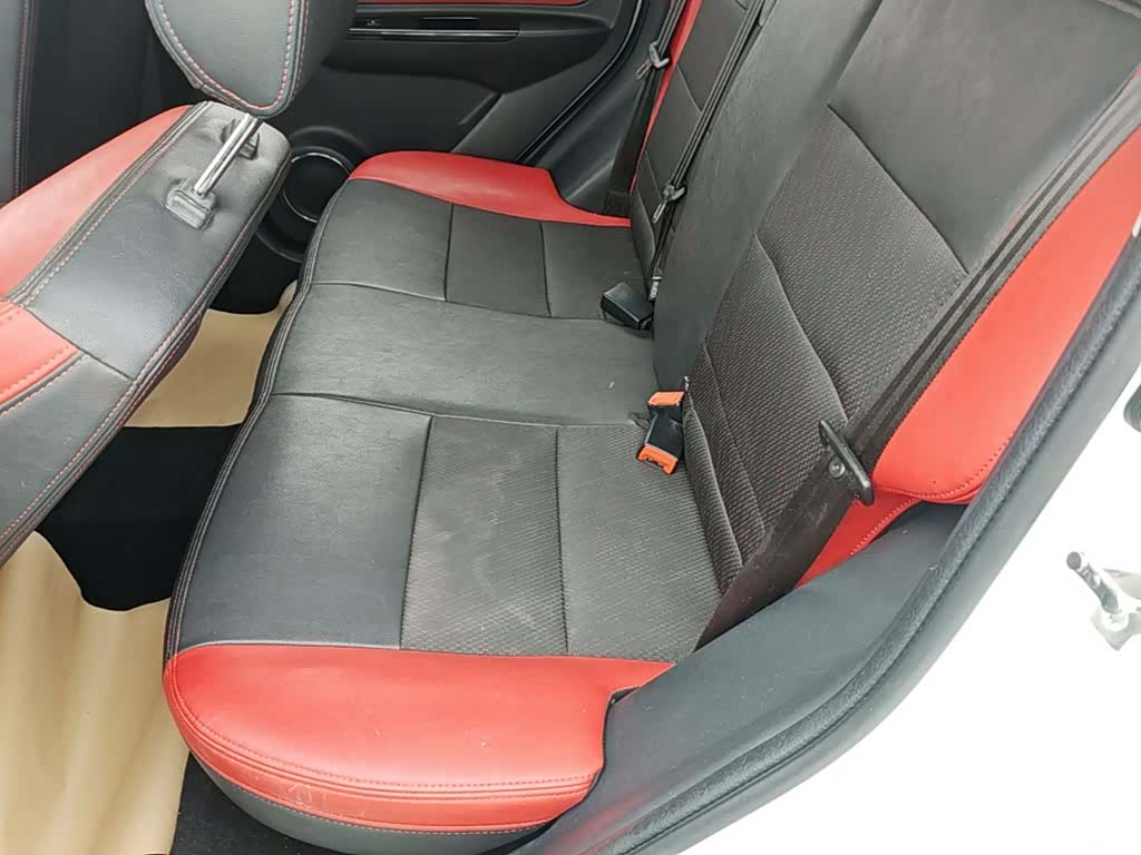 BAIC X25, 2017 17