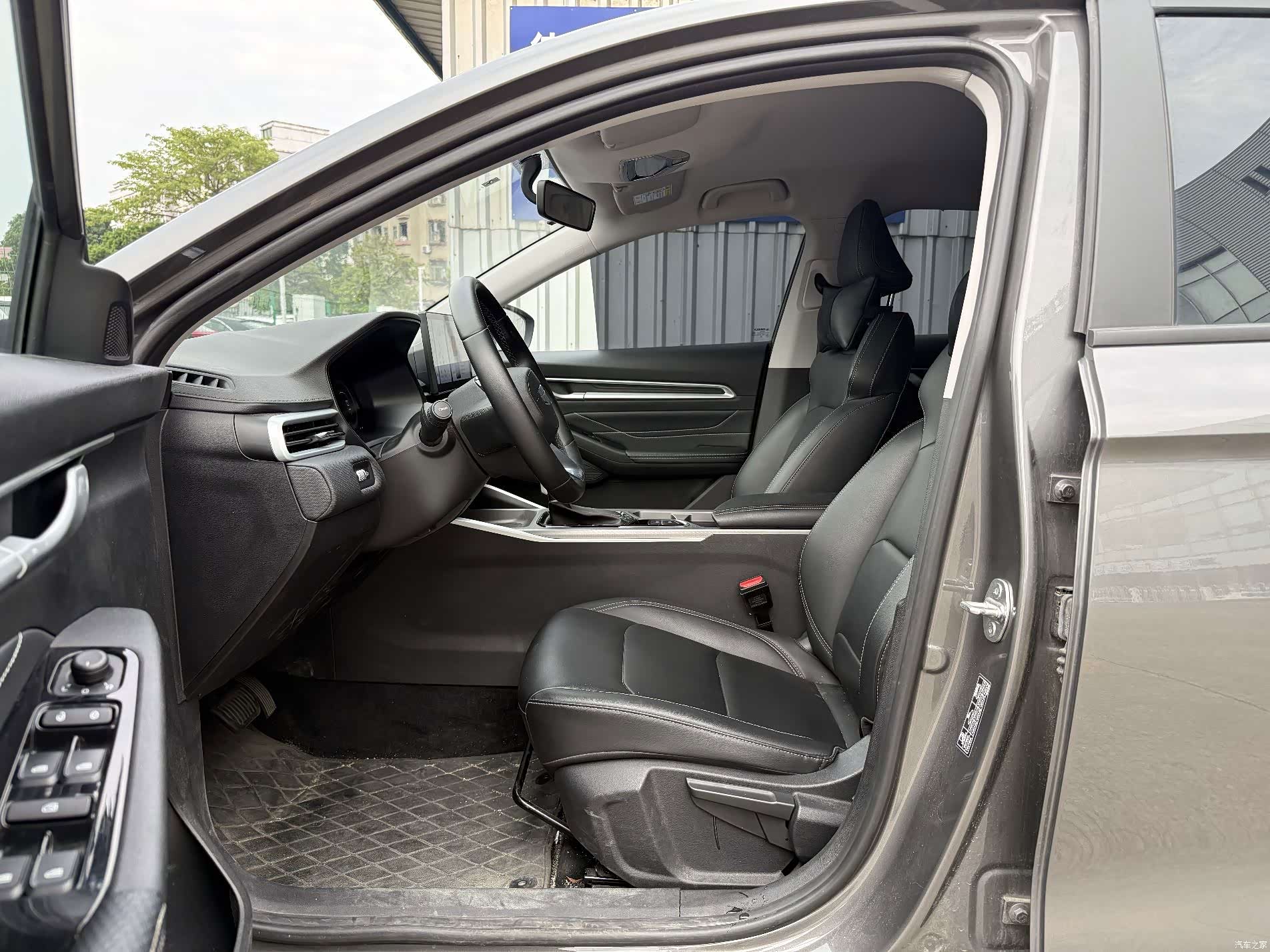 Geely Emgrand, 2024 9
