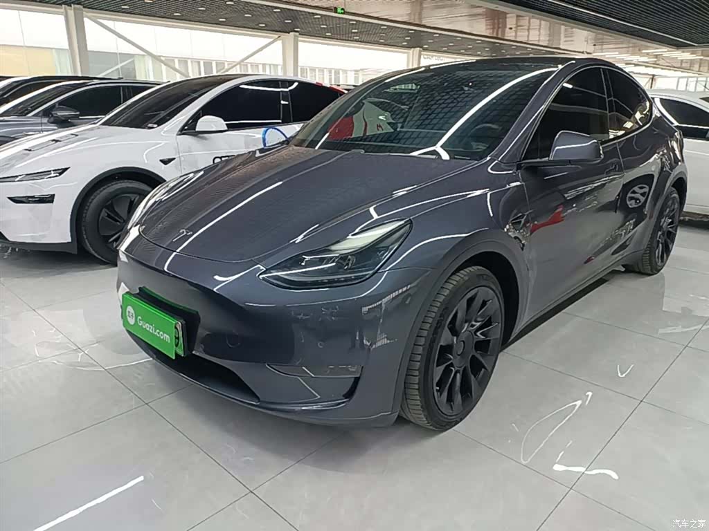 Tesla Model Y, 2021 1