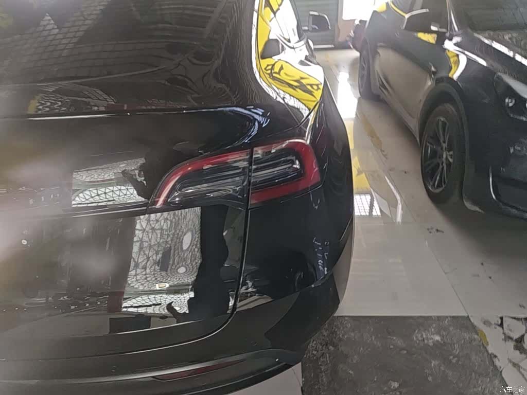 Tesla Model Y, 2021 8
