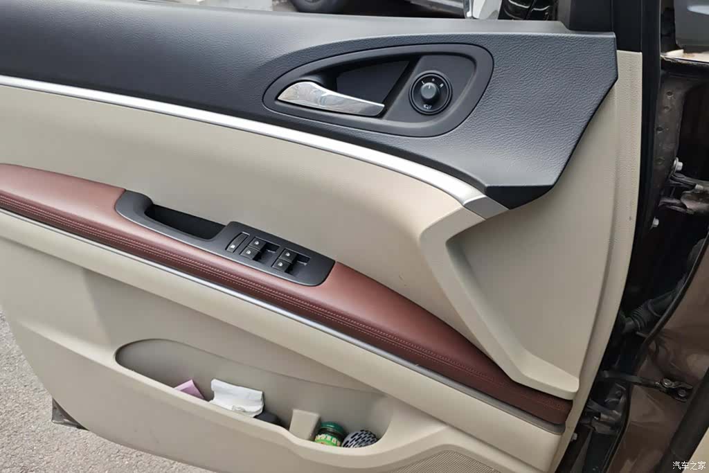 Buick GL8, 2017 7