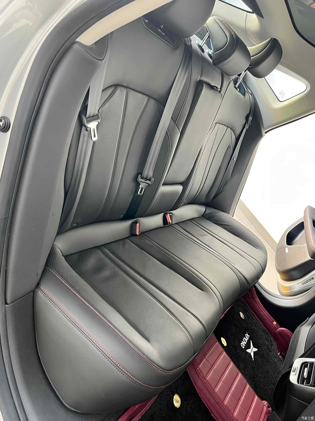 Xpeng P7, 2021 4