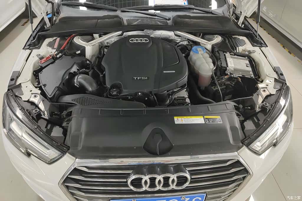 Audi A4L, 2018 10