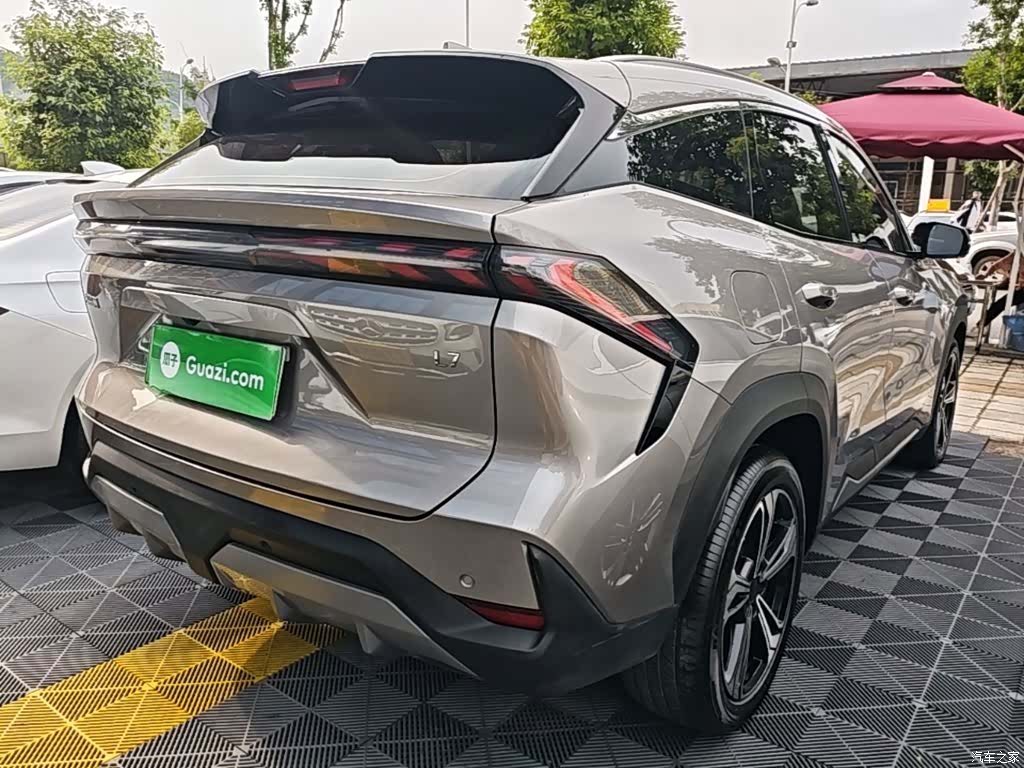 Geely Galaxy L7, 2024 7