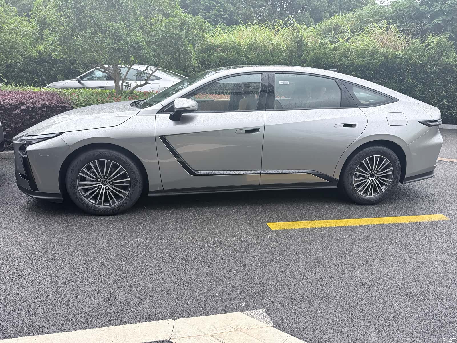 Lexus ES, 2026 3