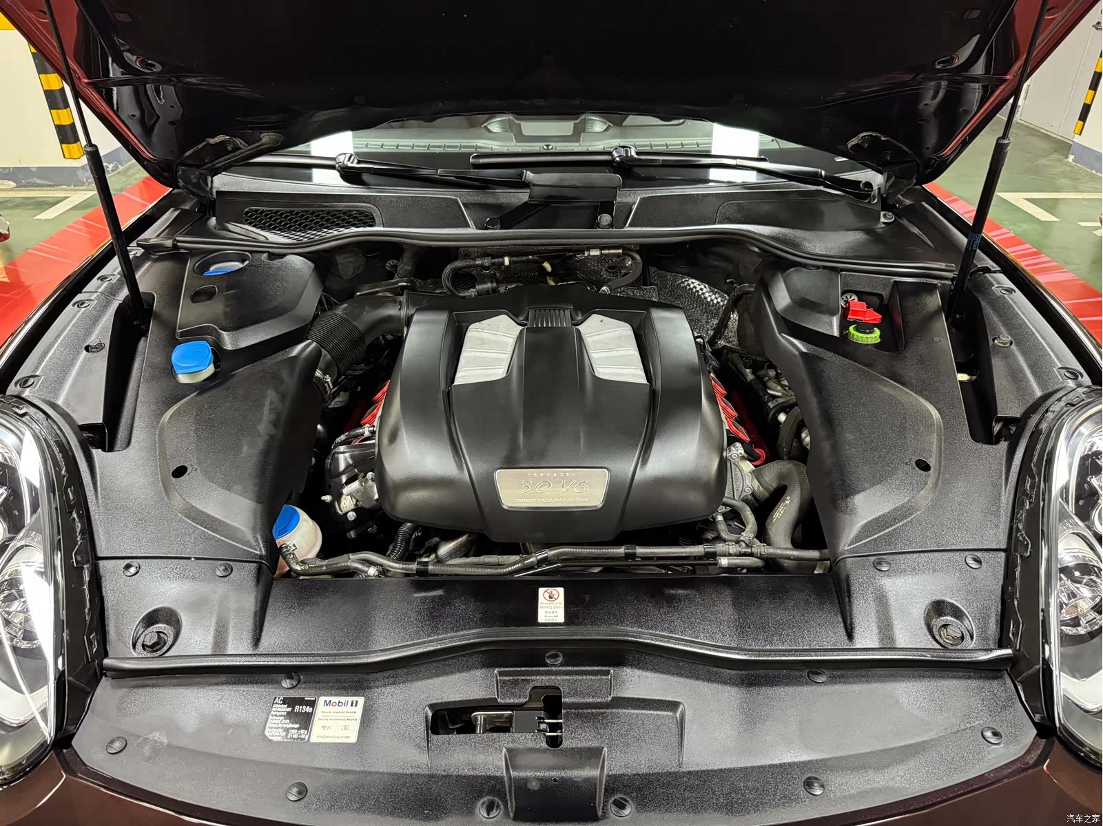 Porsche Cayenne, 2015 10