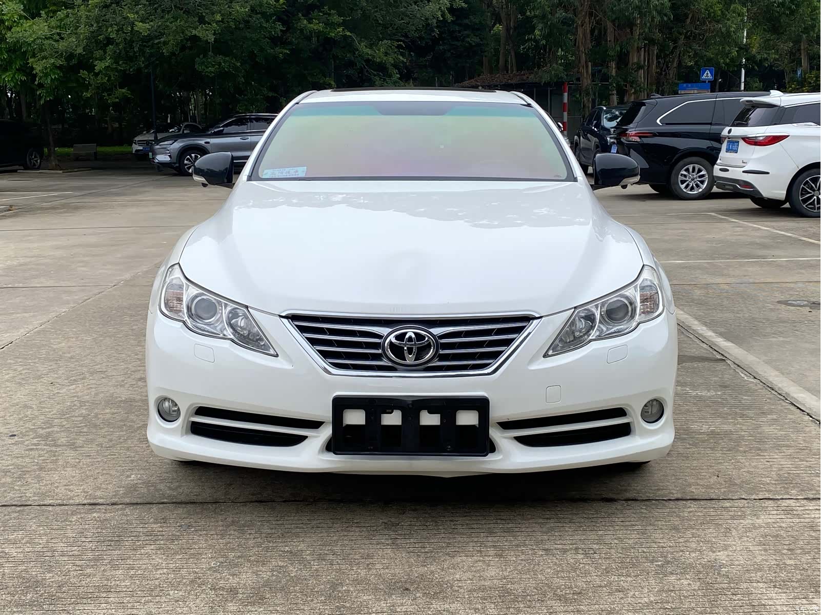 Toyota 2.5V, 2011 2