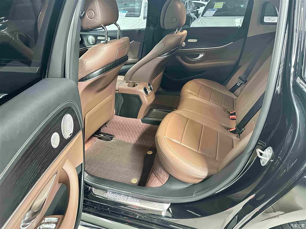 Mercedes-Benz E-Class, 2019 11