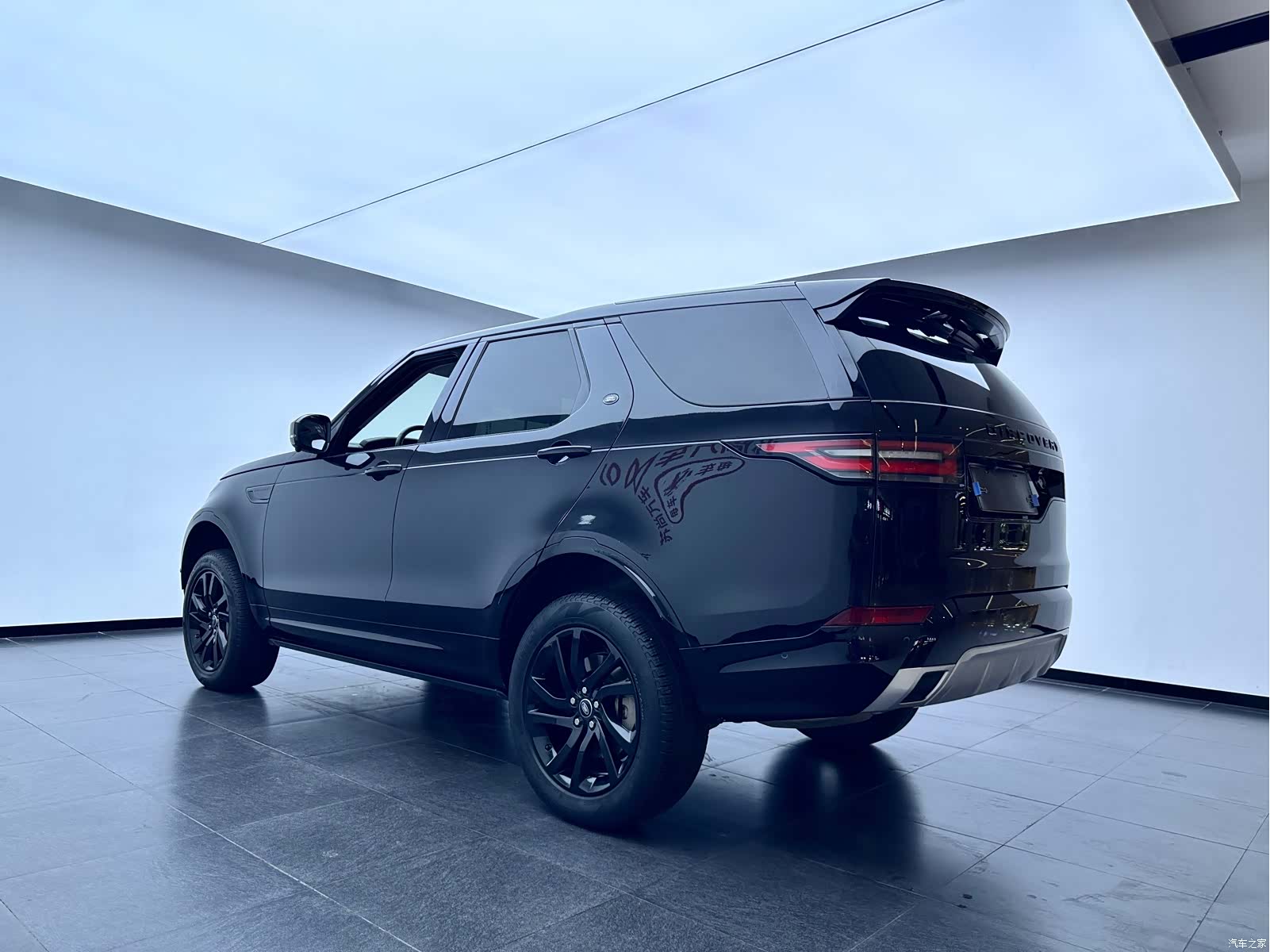 Land Rover Discovery, 2019 4