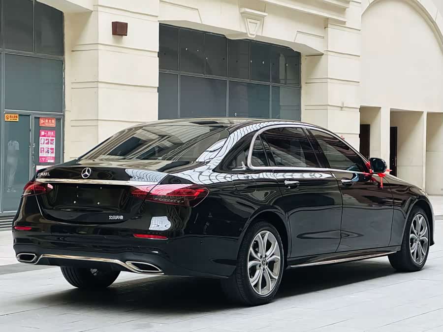 Mercedes-Benz E-Class 2023, фото 5