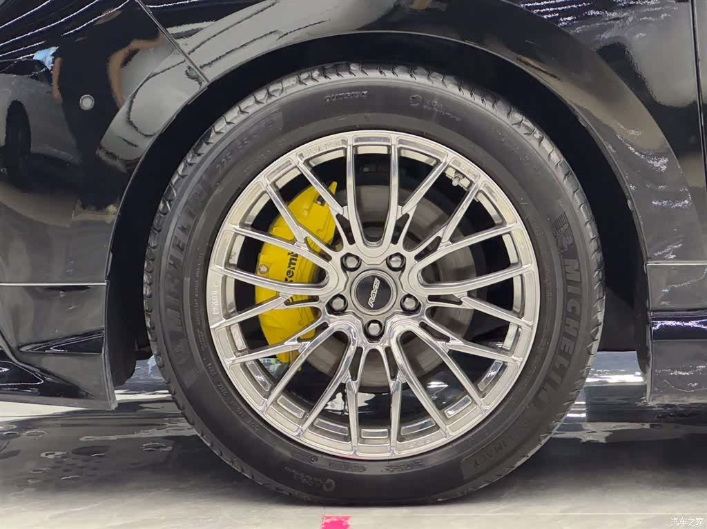 Toyota Alphard, 2023 4