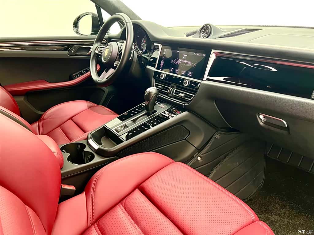 Porsche Macan, 2023 10