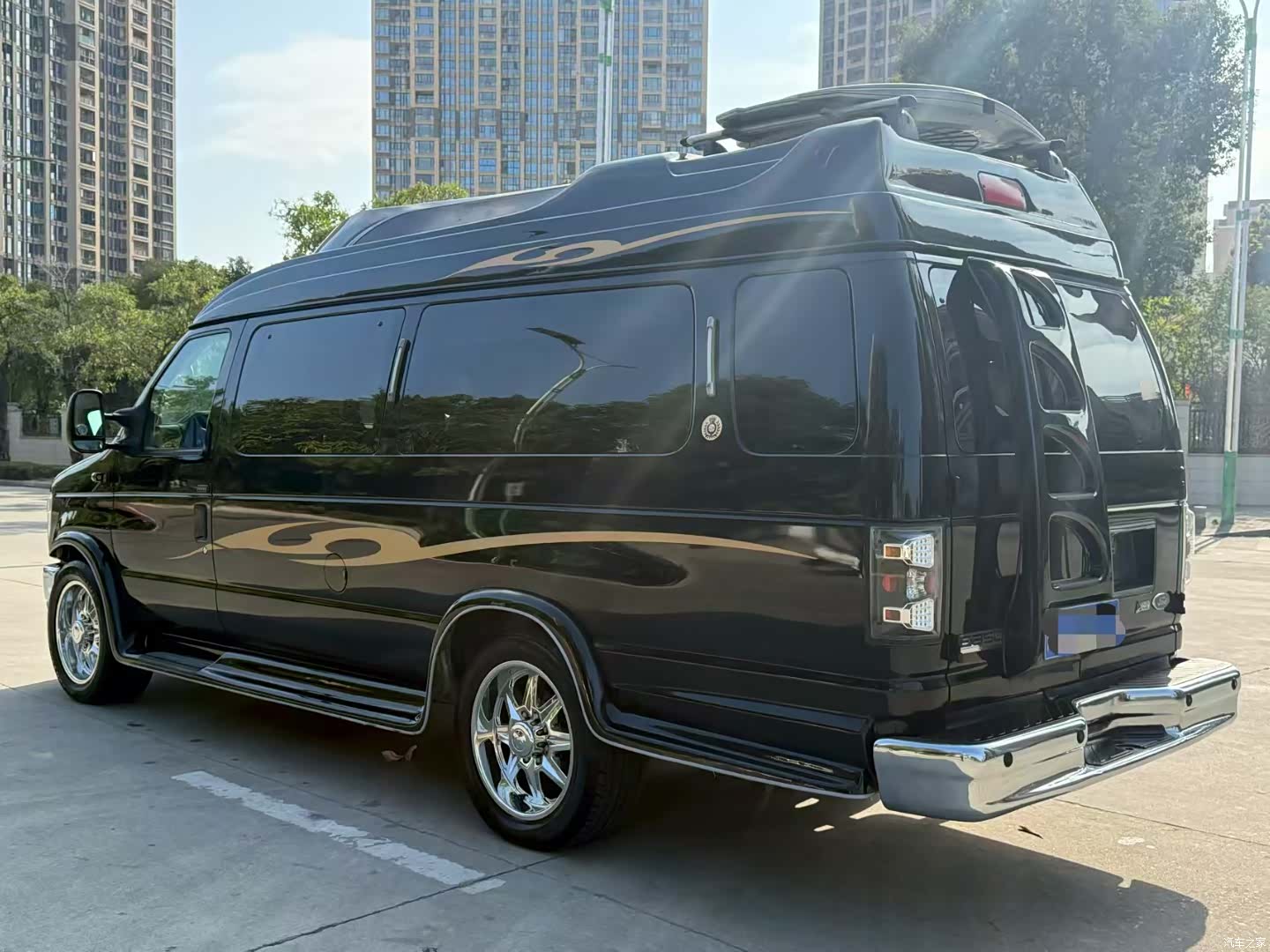 Ford E350, 2011 4