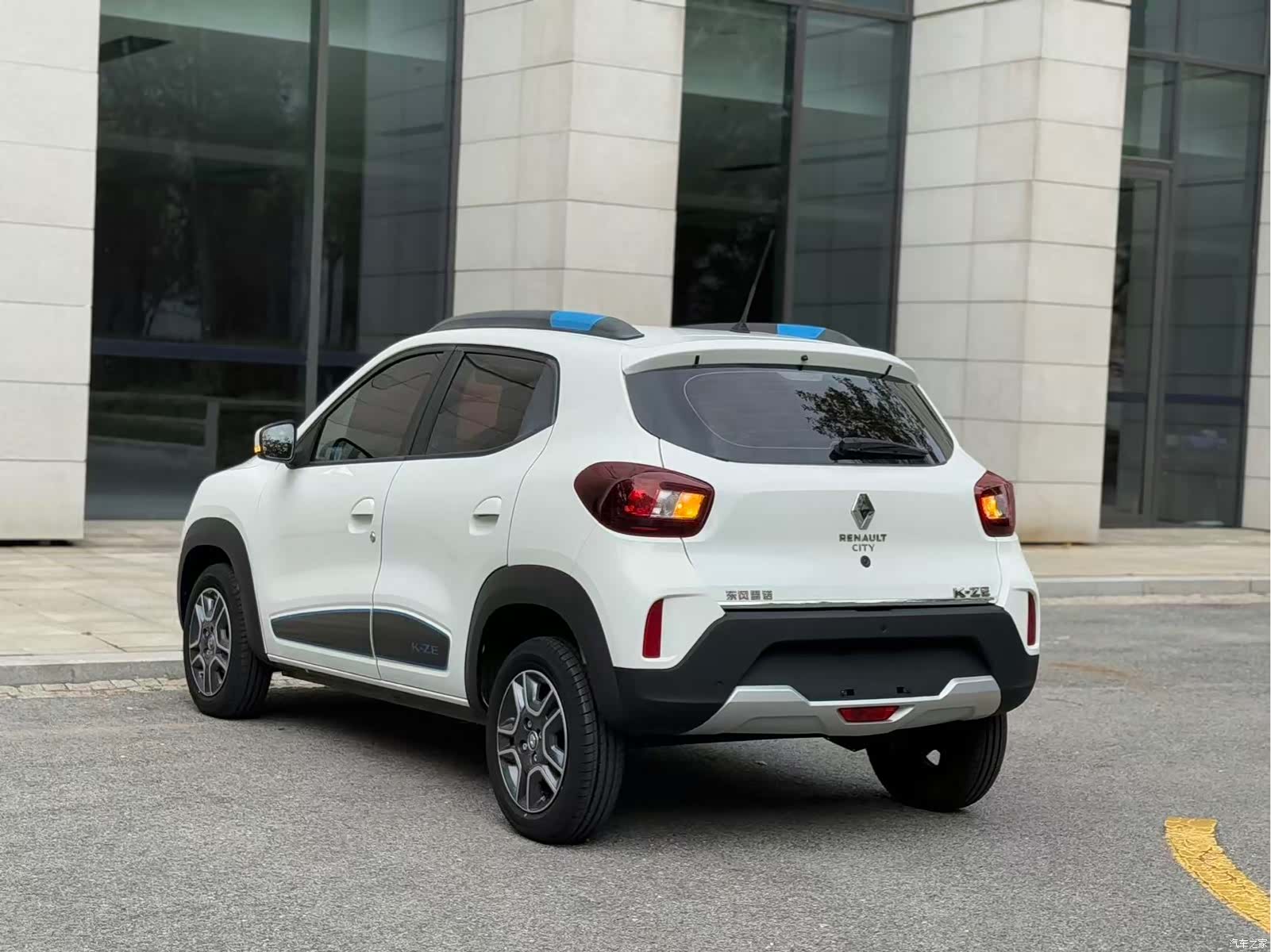 DongFeng e, 2019 13