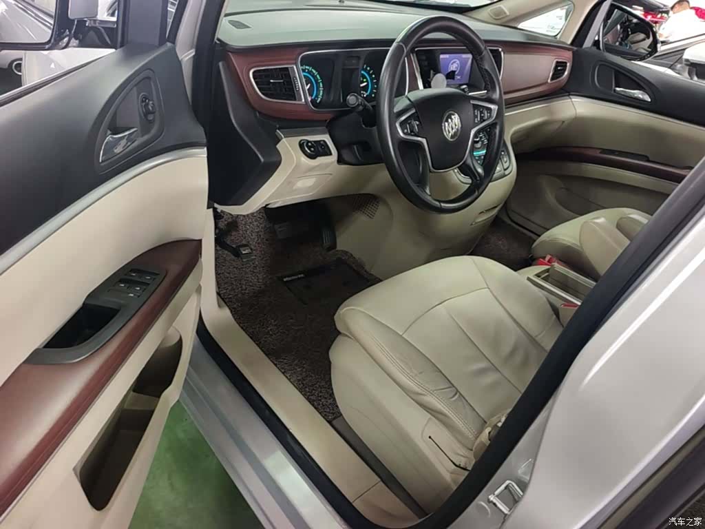 Buick GL8, 2016 23