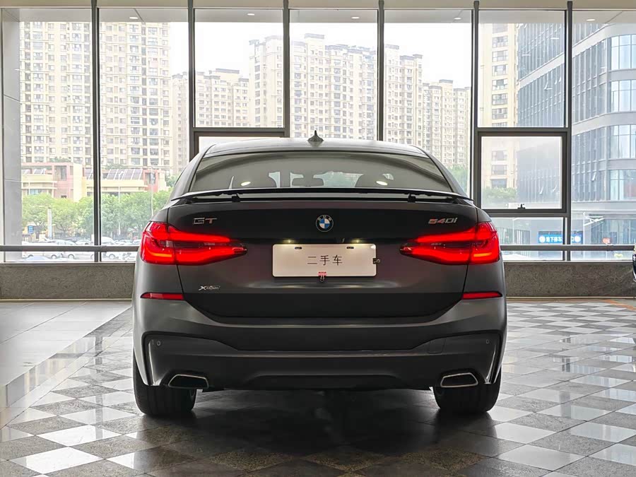 BMW 6 Series GT 2018, фото 13