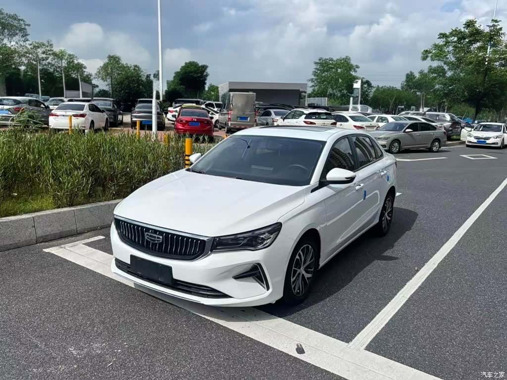 Geely Emgrand, 2021 1