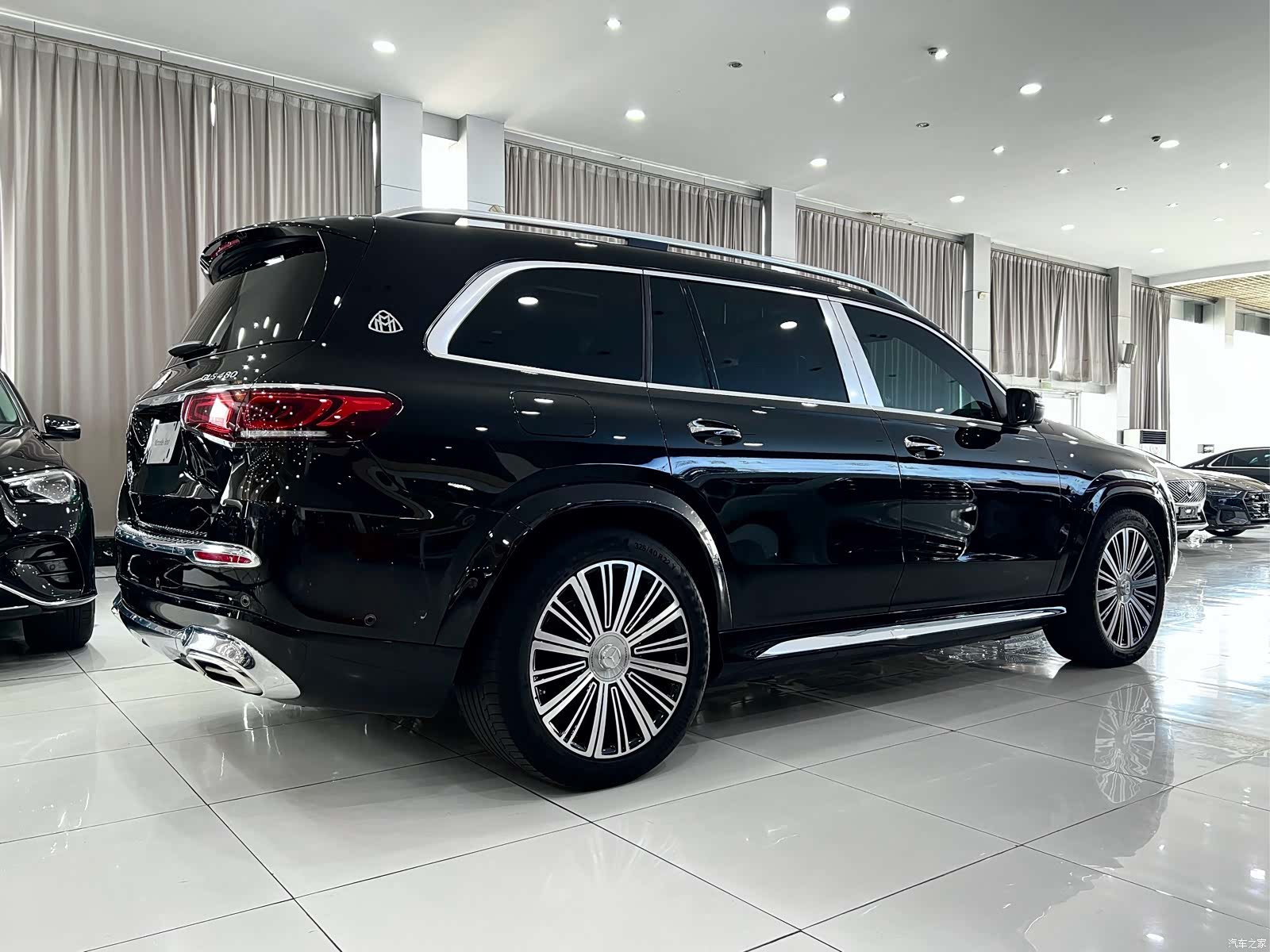 Maybach GLS, 2022 4
