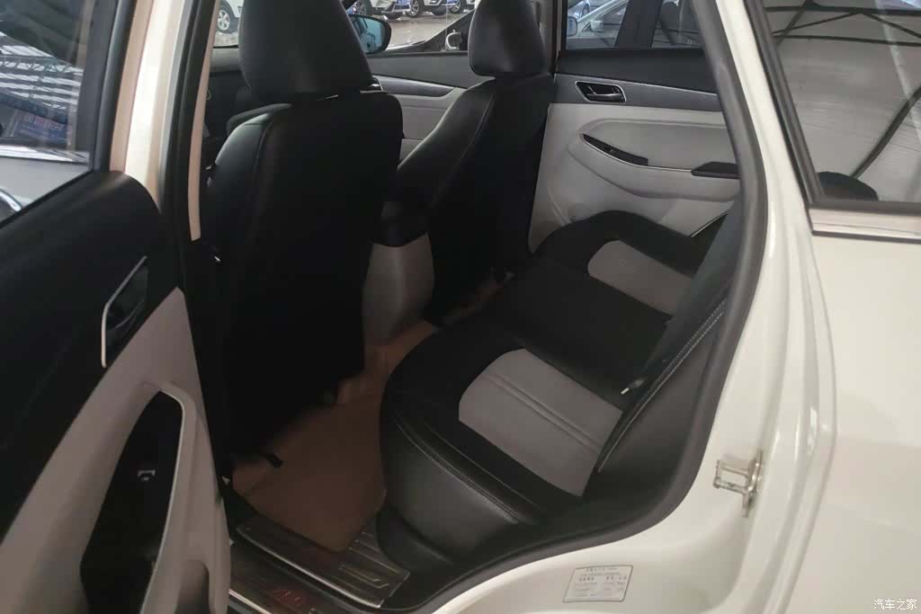 BAIC X55, 2016 11